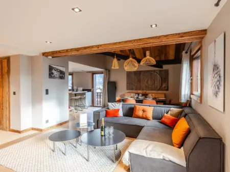 Superbe duplex rénové avec 3 chambres et garage double, au centre de Morzine - Photo 1