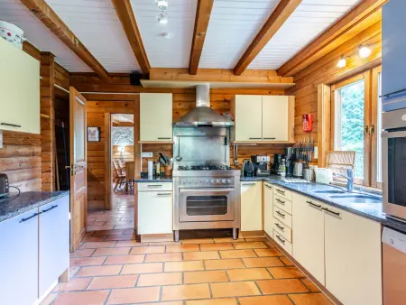 Chalet spacieux avec jacuzzi et sauna à Morzine, animaux acceptés - Photo 3