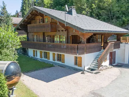 Chalet spacieux avec jacuzzi et sauna à Morzine, animaux acceptés - Photo 16