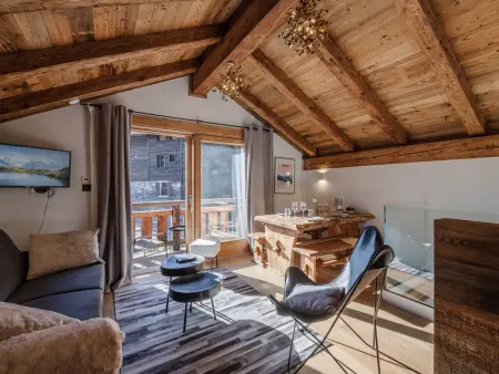 Chalet charmant rénové au centre de Morzine avec parking, capacité 4 pers. - Photo 1