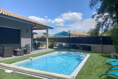 holiday home with private pool Margaux Cantenac, Maison à Margaux avec piscine et vignobles - Photo 1