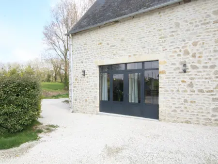 Maison de charme à la ferme du Cotentin avec parking et terrasse - Photo 1