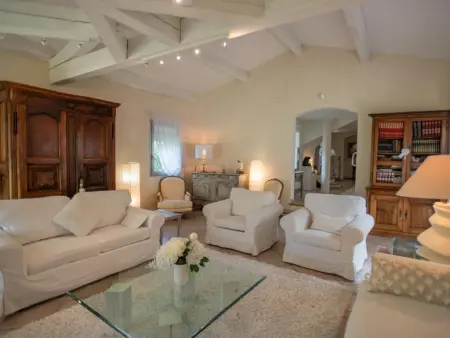 La Sarrazine, Villa avec beau jardin et piscine privée - Photo 14