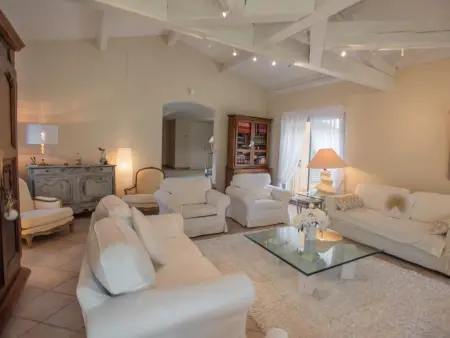 La Sarrazine, Villa avec beau jardin et piscine privée - Photo 15
