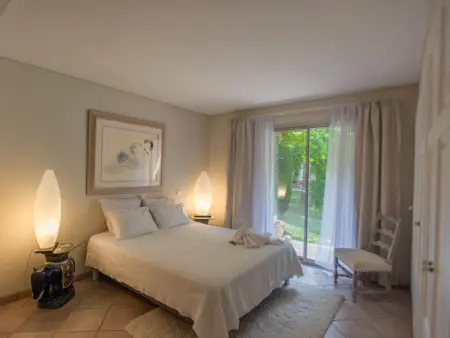 La Sarrazine, Villa avec beau jardin et piscine privée - Photo 31
