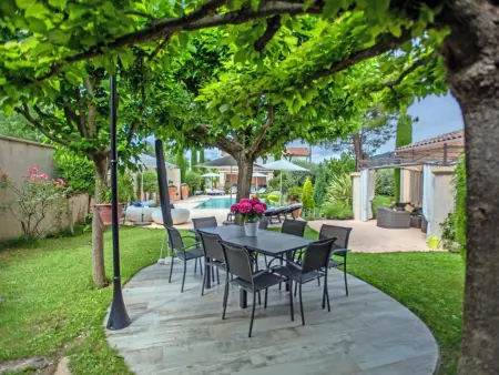 La Sarrazine, Villa avec beau jardin et piscine privée - Photo 35