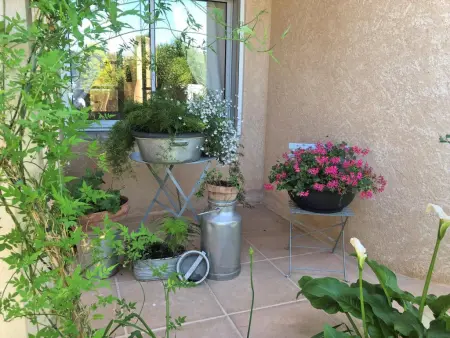 La Sarrazine, Villa avec beau jardin et piscine privée - Photo 44