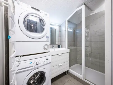 Appartement duplex au centre, ski aux pieds, rénové et spacieux - Photo 10