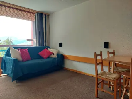 Studio lumineux au centre avec balcon, proche des pistes, Wifi gratuit - Photo 1