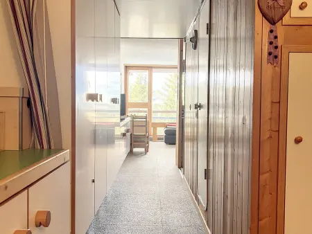 Studio lumineux au centre avec balcon, proche des pistes, Wifi gratuit - Photo 6