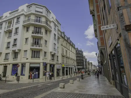 Unique triplex médiéval à Troyes, idéal pour familles - Photo 24
