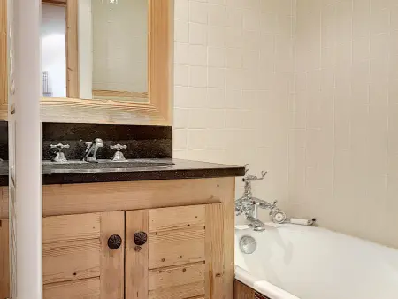 Charmant Appartement au Chatelard, Val-d'Isère, Accès Direct aux Pistes, Parking Inclus - Photo 8