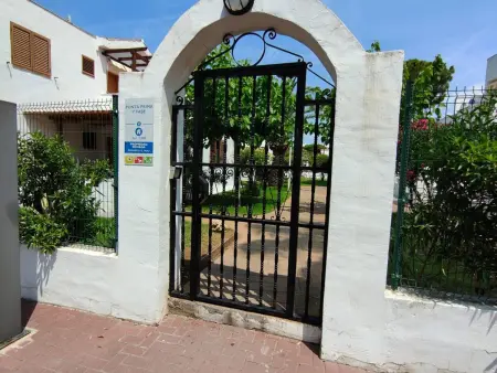 Appartement familial avec piscine et jardin, à 200m de la plage, La Pineda - Photo 9