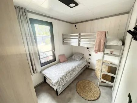 Chalet standing, 6 couchages, piscine chauffée, terrasse privée, proche plage et commerces - Photo 6