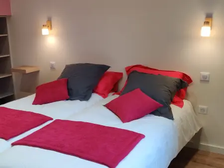 Gîte rénové avec piscine intérieure, accessible PMR, en plein cœur du Bocage Vendéen. - Photo 16