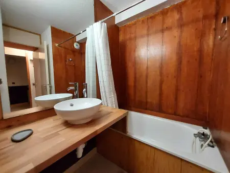 Studio divisible pour 4 personnes, centre station, animaux admis - Photo 3