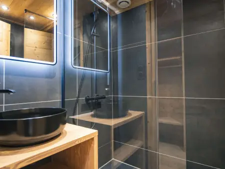Duplex rénové montagne 6 pers - Près des pistes - Cuisine équipée et balcon - Photo 9