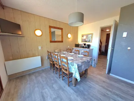 Duplex moderne aux Deux Alpes avec vue montagnes et balcon, parking inclus - Photo 2