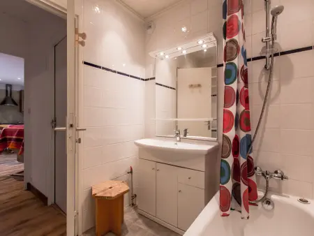 Confortable 3 pièces · Centre · 5 min des pistes · Parking · Wifi - Photo 5