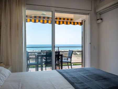 Appartement rénové face plage avec piscine, Appartement 4 personnes à Creixell - Photo 16