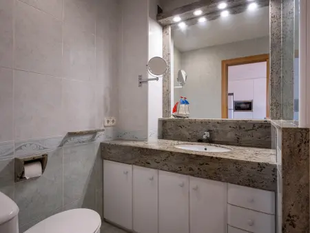 Appartement rénové face plage avec piscine, Appartement 4 personnes à Creixell - Photo 21