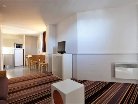 Appartement 2 pièces avec balcon et accès skis aux pieds, 5 personnes - Photo 1
