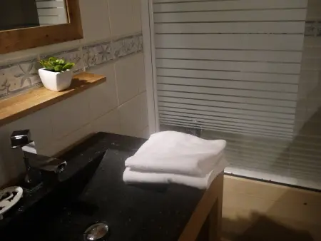 Charmant appart avec balcon, ski-in/ski-out, Méribel - Photo 7
