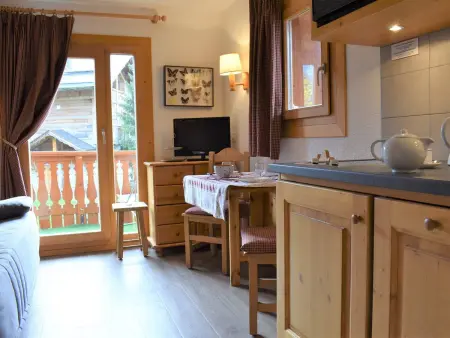 Charmant Studio Rénové pour 3 Personnes à Méribel, Proche Pistes et Commerces, Balcon Sud - Photo 5