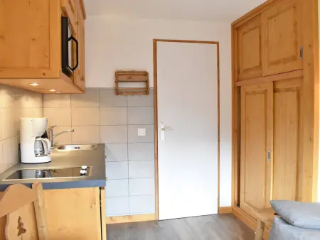 Charmant Studio Rénové pour 3 Personnes à Méribel, Proche Pistes et Commerces, Balcon Sud - Photo 8
