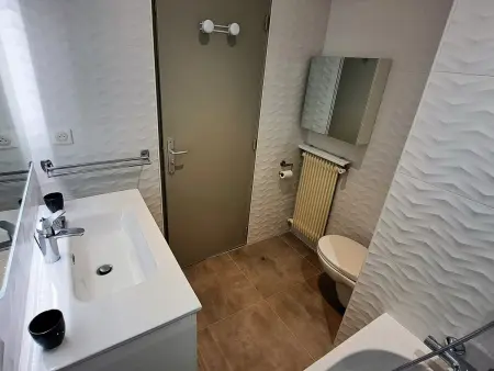 Superbe duplex rénové au pied des pistes avec terrasse - Photo 9