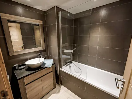 Appt cosy 75m², piscine, spa, 2 chambres, skis aux pieds, vue panoramique Les Arcs 1600 - Photo 6