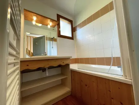 Chalet lumineux 3 pièces, 4 pers, proche remontées et pistes, balcon, parking, wifi gratuit - Photo 4
