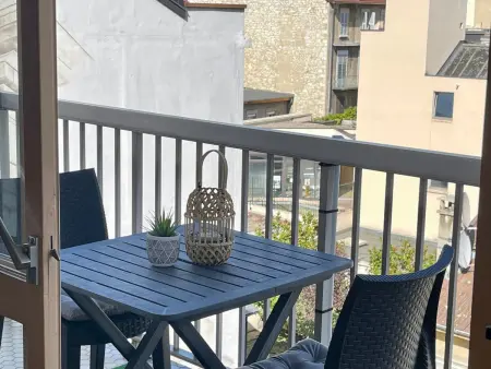 Studio calme avec balcon et parking au cœur d'Aix-les-Bains - Photo 8