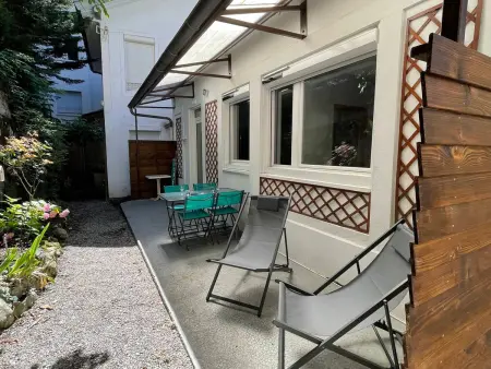 Maisonnette Cosy à Aix-les-Bains avec Terrasse et Jardin - Photo 8