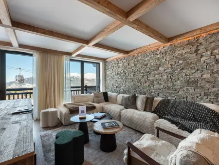 Nouveau Appartement Ski-in/Ski-out à Courchevel avec Balcon et Parking - Photo 1