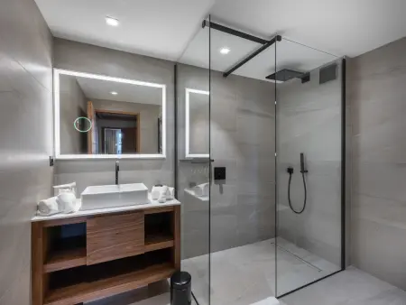 Appartement neuf ski-in/ski-out à Courchevel 1850 avec accès spa - Photo 7