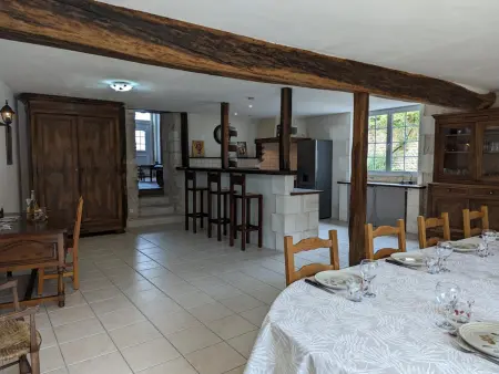 Maison avec Piscine Privative, Jardin, Billard et Proche des Plus Beaux Villages de France - Photo 2