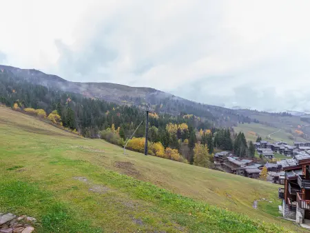 Studio cabine avec terrasse, accès direct aux pistes, idéal familles - Photo 12