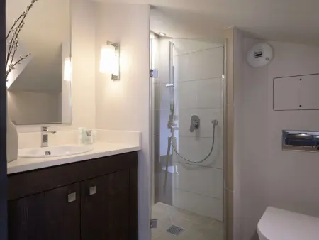 Duplex de 120 m² à Courchevel 1650, pour 8 pers., Centre station, proche pistes avec cheminée et parking - Photo 13