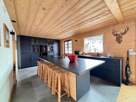 Chalet cosy à Flumet pour 8-10 pers. avec cheminée et WiFi - Photo 2