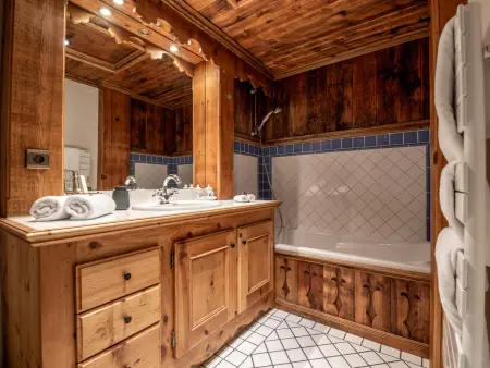Luxueux Chalet à Courchevel avec Piscine, Hammam et Sauna - Photo 15