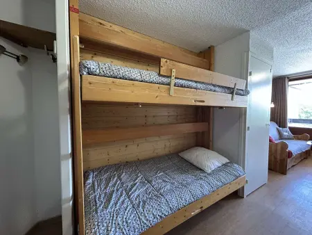 Studio cosy au ski pour 4 avec balcon, parking et wifi à Montgenèvre - Photo 4