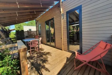 Caravanpark Mas des Lavandes Sérignan-Mobilhome Prestige TVclim 3ch 6p, Maison de vacances paisible dans un parc aquatique - Photo 1