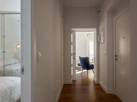 Appartement lumineux et moderne à Triana avec parking inclus, 2 chambres et 2 salles de bain - Photo 4