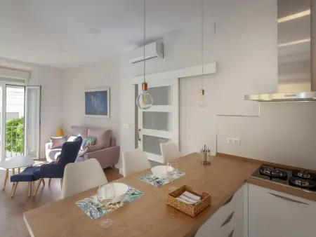 Appartement lumineux et moderne à Triana avec parking inclus, 2 chambres et 2 salles de bain - Photo 10