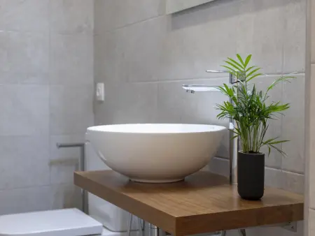 Appartement lumineux et moderne à Triana avec parking inclus, 2 chambres et 2 salles de bain - Photo 15