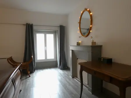Élégante maison de ville avec cour intérieure, centre de Châteaudun, proche sites touristiques - Photo 16