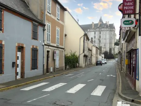 Élégante maison de ville avec cour intérieure, centre de Châteaudun, proche sites touristiques - Photo 30