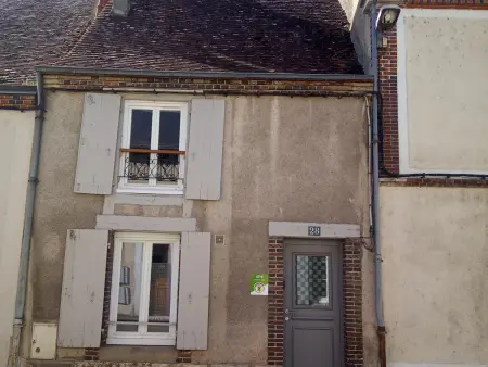 Élégante maison de ville avec cour intérieure, centre de Châteaudun, proche sites touristiques - Photo 31