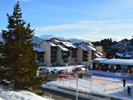 Studio lumineux, bien équipé au cœur de la station, idéal pour 2 adultes et 1 enfant. - Photo 7